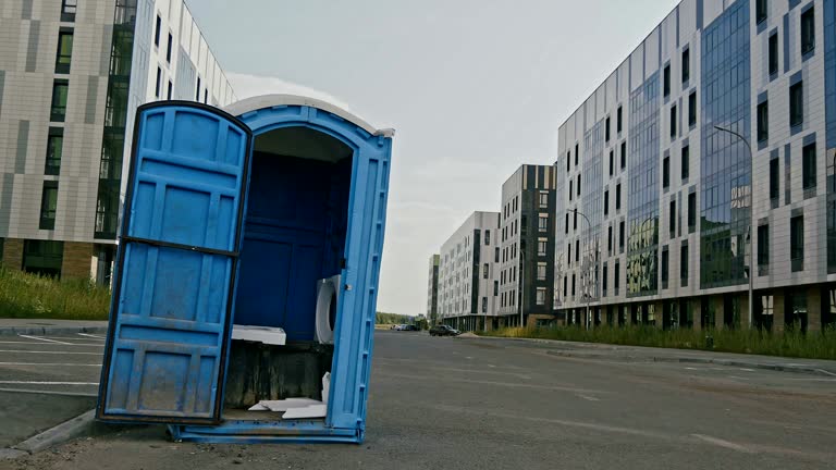 Best VIP or Luxury Restroom Trailers  in Sacramento, CA